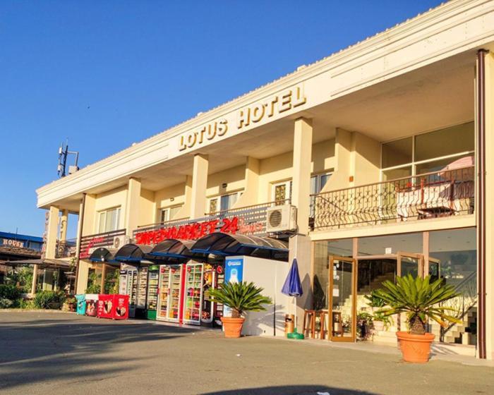 Lotus Family Hotel - Free Parking Pantai Sunny Luaran gambar